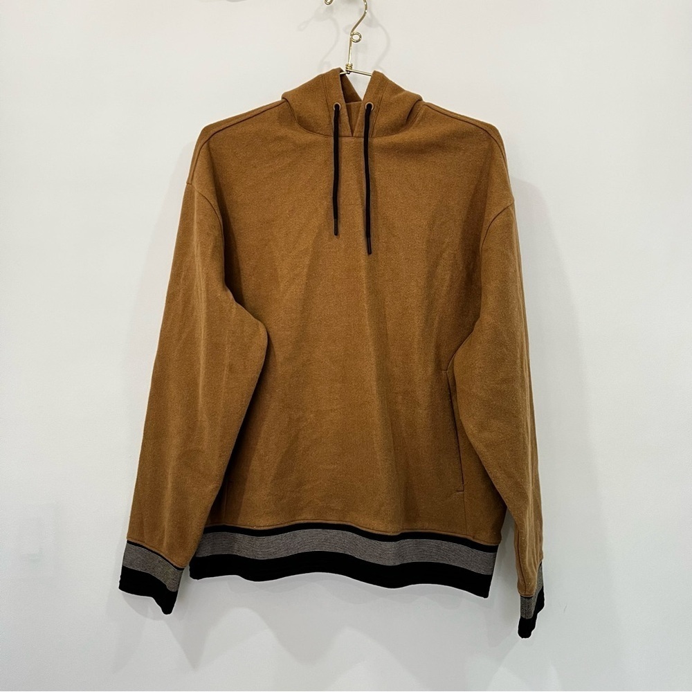 Express Camel Brown Hoodie Size Medium Fleece Kangaroo Pocket Long Sleeve